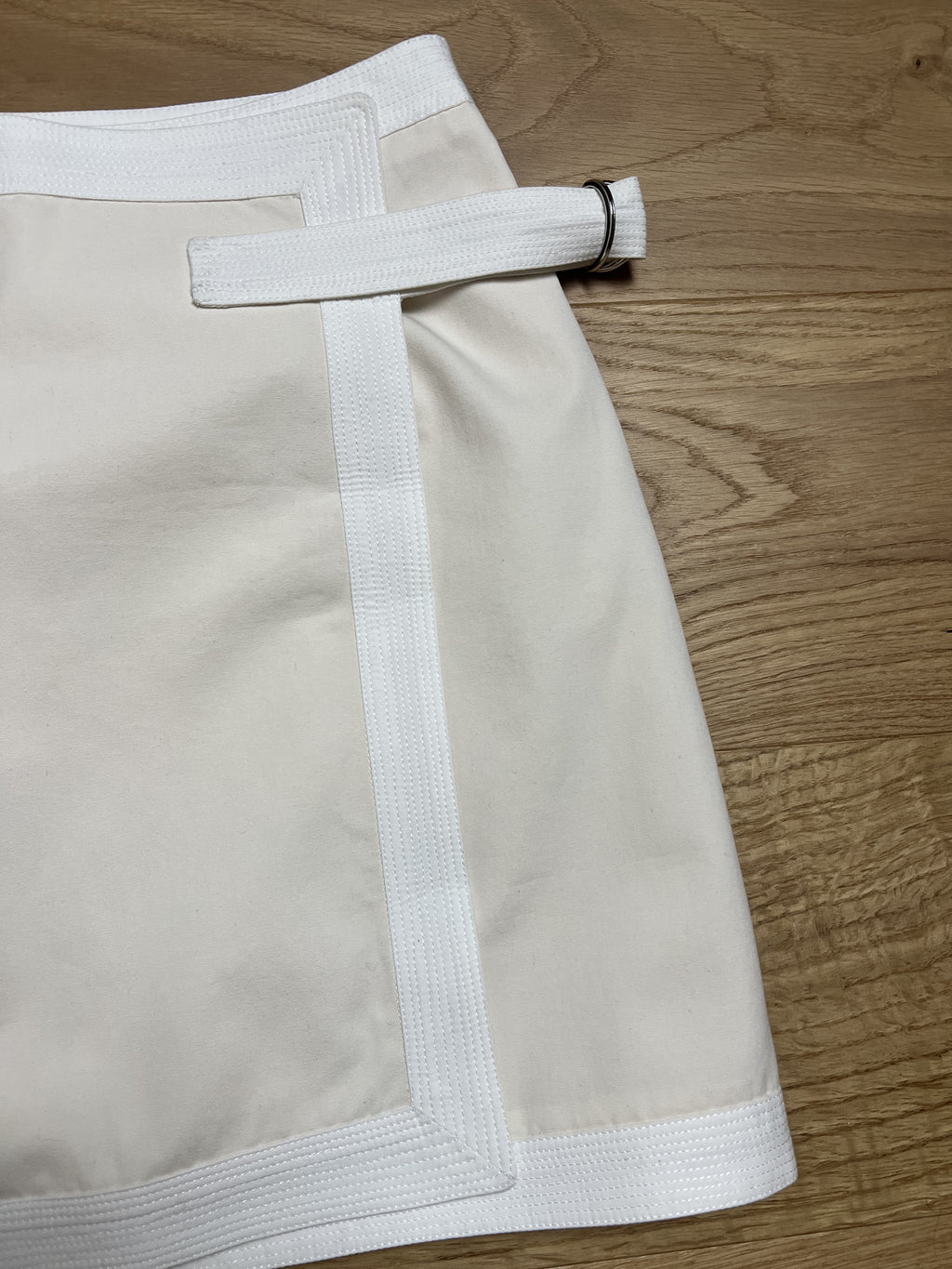 Mini-jupe portefeuille Sézane — Encore Lyon